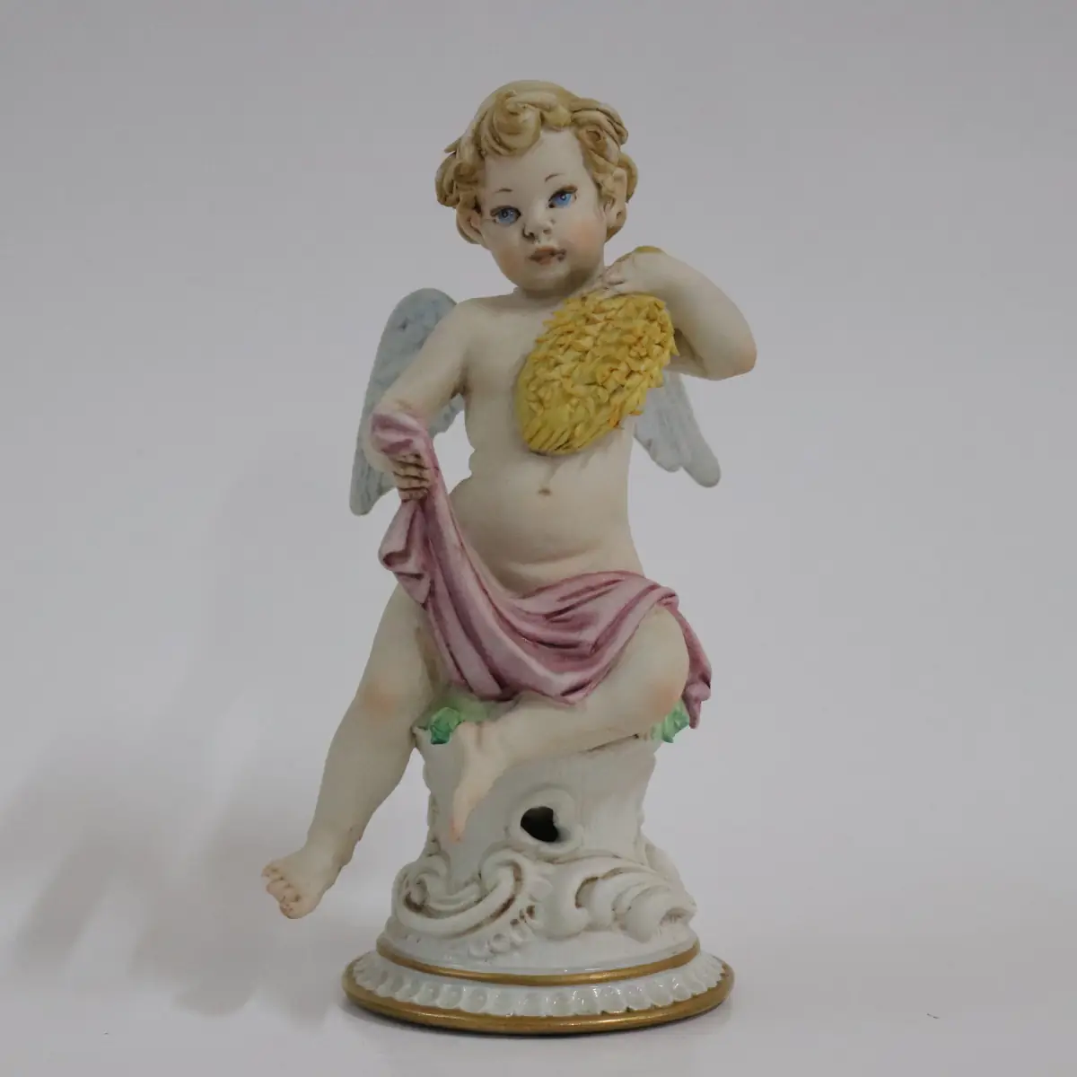 Splendida Statuina Amorino in Capodimonte finemente dipinta Condizioni Eccellenti Misura: Altezza cm. 16